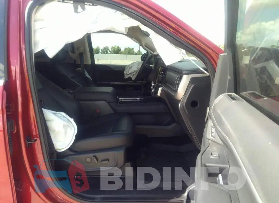 1FMJU1HT5NEA17055 Photo# 5