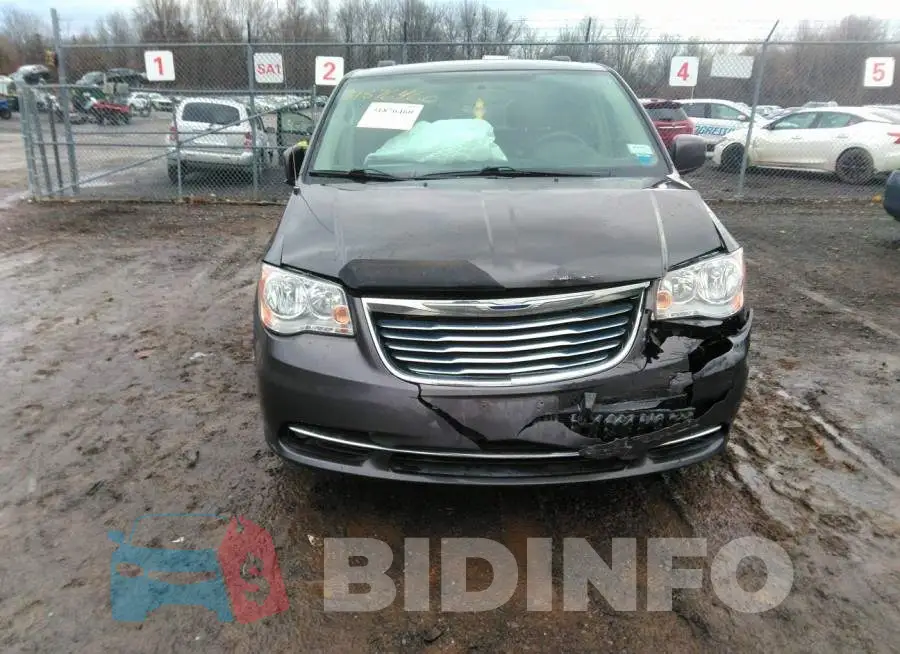 2C4RC1BG6GR158096 Photo# 6