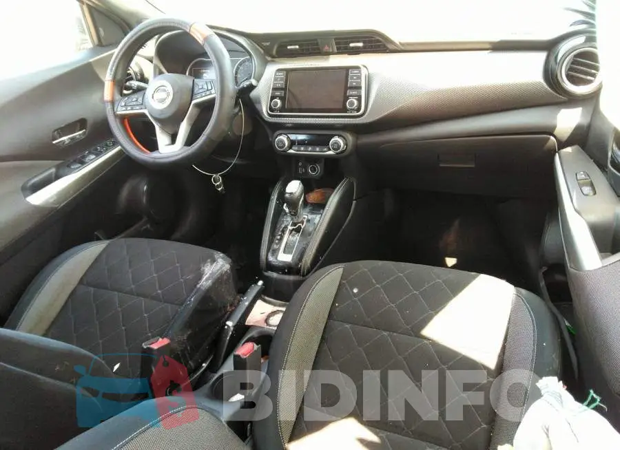 3N1CP5CU9JL531712 Photo# 5