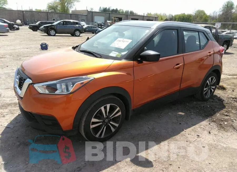 3N1CP5CU9JL531712 Photo# 2
