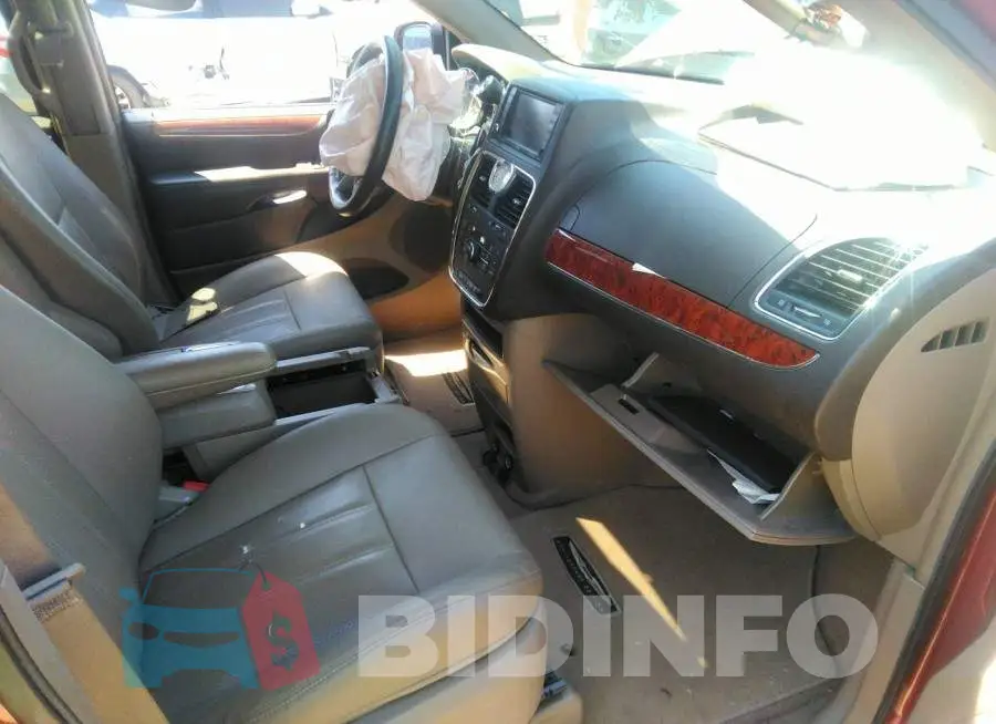 2C4RC1CG9GR175084 Photo# 5