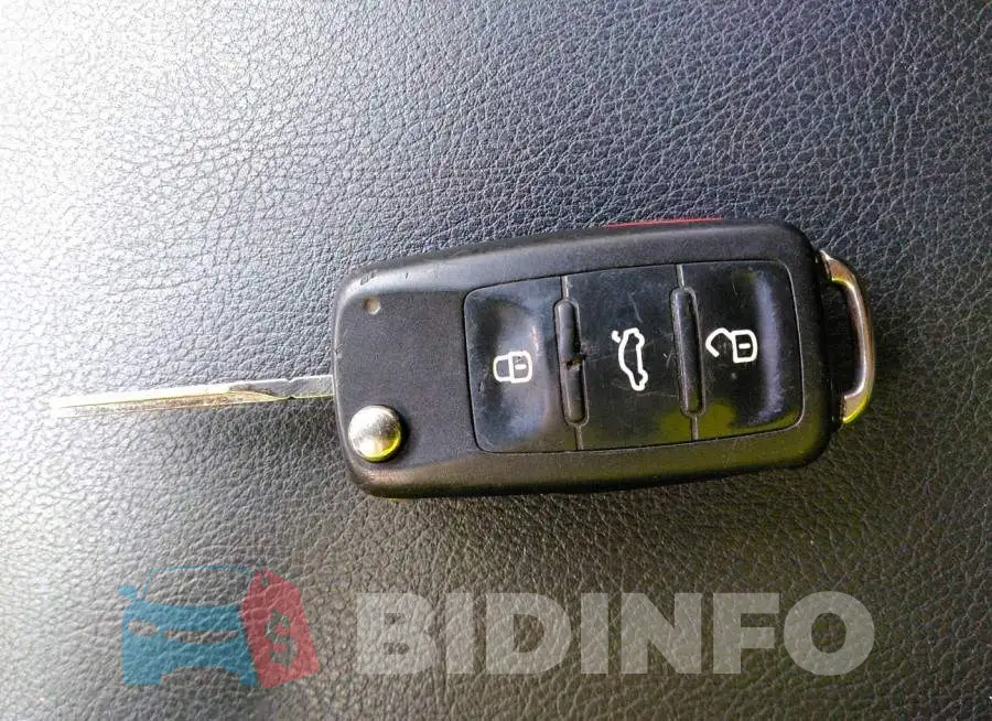 1VWDT7A30HC065741 Photo# 11
