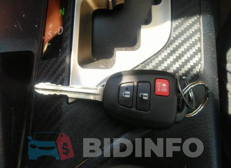 JTMRFREV4FD165937 Photo# 11