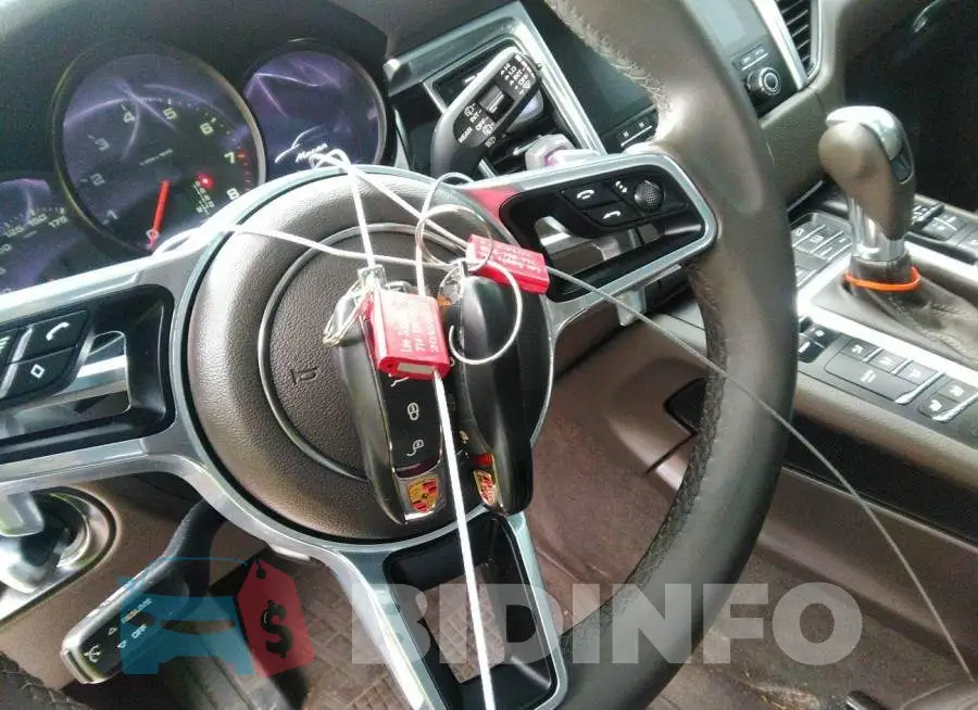 WP1AA2A58JLB16147 Photo# 11
