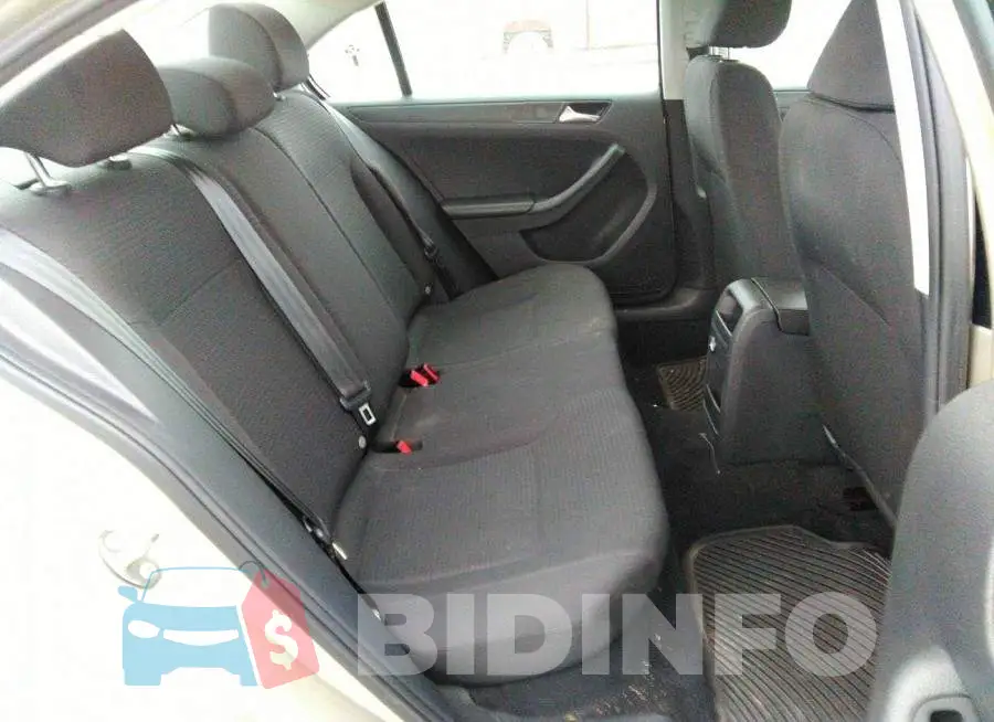 3VW267AJ6GM227849 Photo# 8