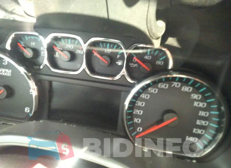 1GT12TEG9HF132480 Photo# 7