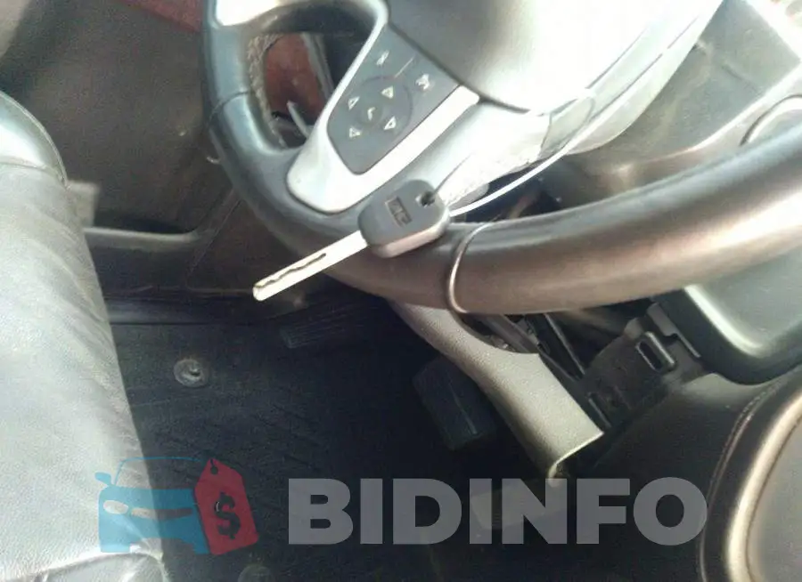 1GT12TEG9HF132480 Photo# 11