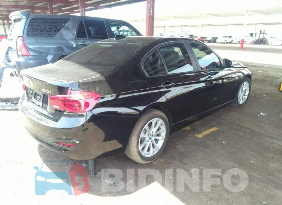 WBA8E5G5XJNV02941 Photo# 4
