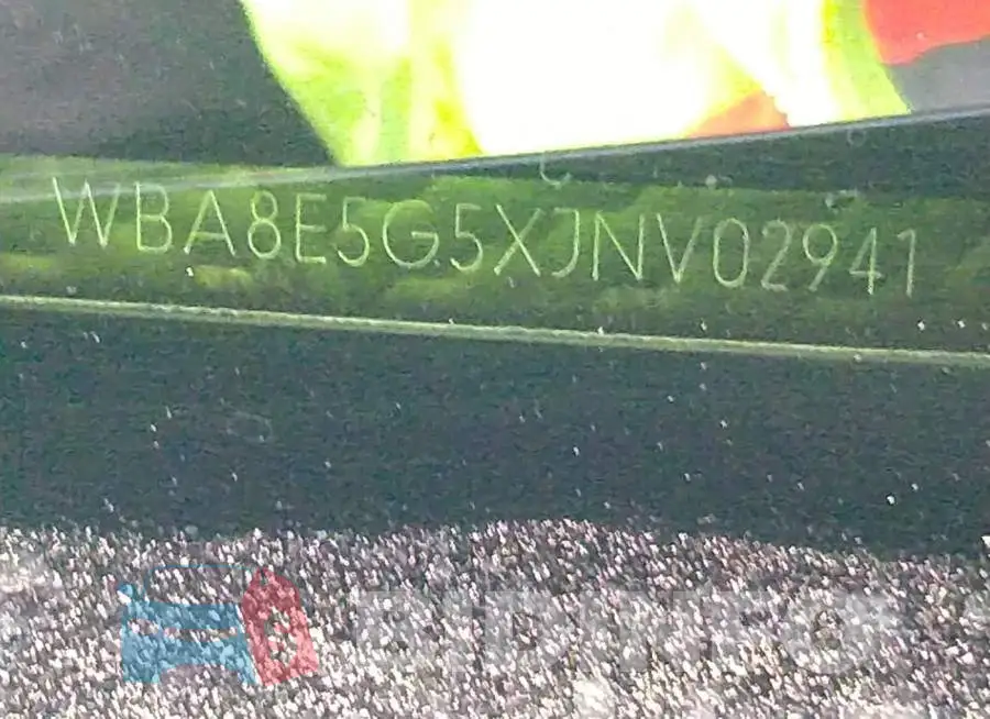 WBA8E5G5XJNV02941 Photo# 9