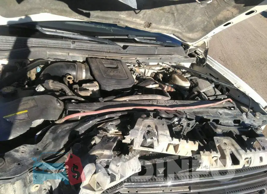 1GT12ZE84FF107981 Photo# 10