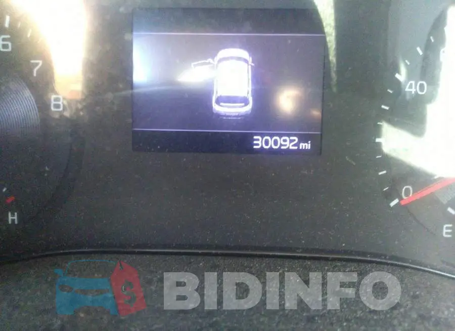 KNDJ23AU2L7709073 Photo# 7