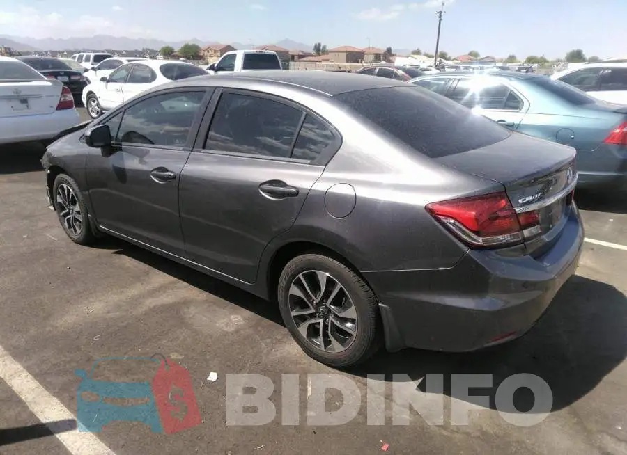 19XFB2F88FE011745 Photo# 3