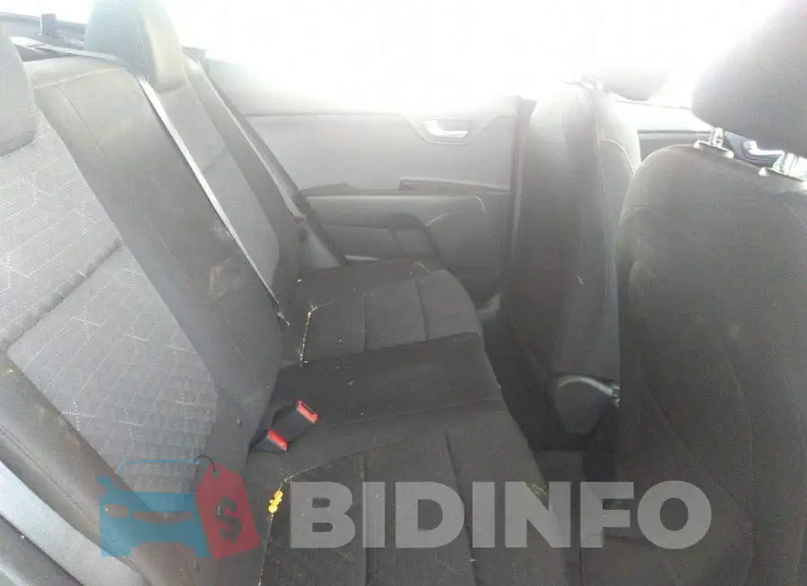 3KPA24AD1ME413291 Photo# 8