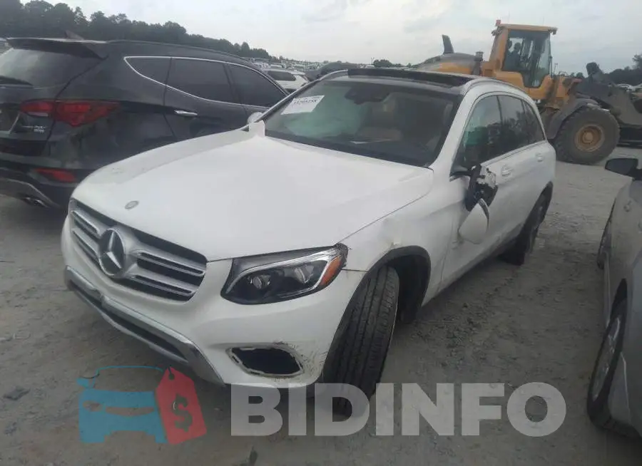 WDC0G4JBXHF183218 Photo# 2