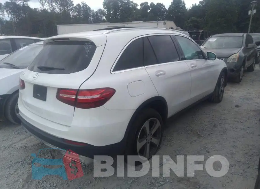 WDC0G4JBXHF183218 Photo# 4