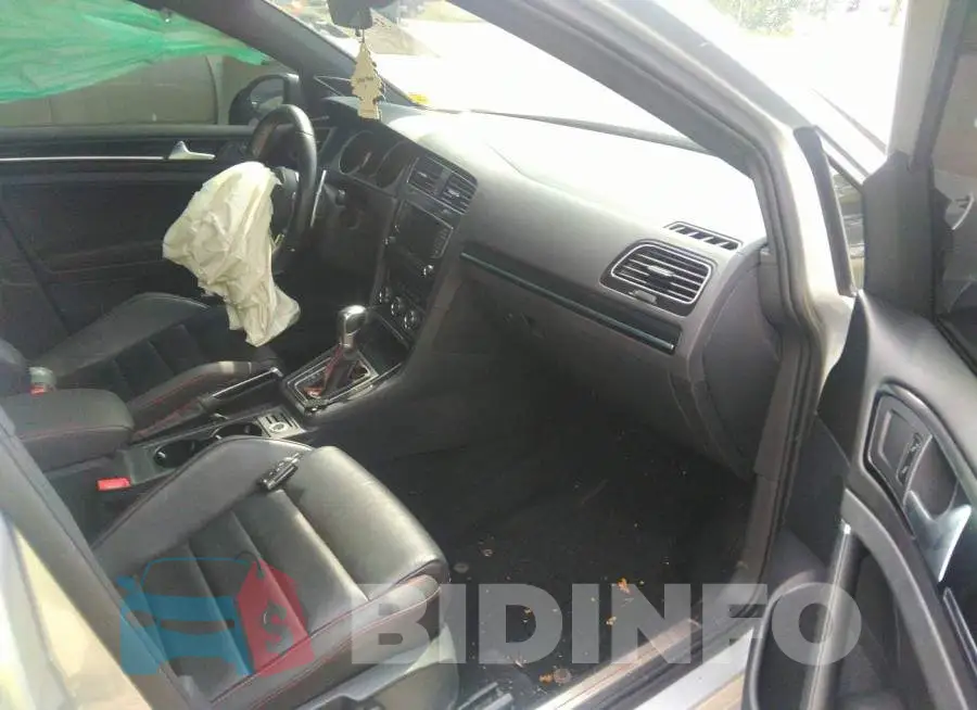 3VW4T7AU8FM009373 Photo# 5