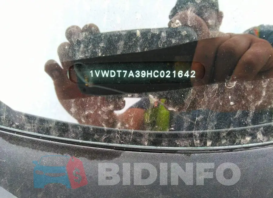 1VWDT7A39HC021642 Photo# 9