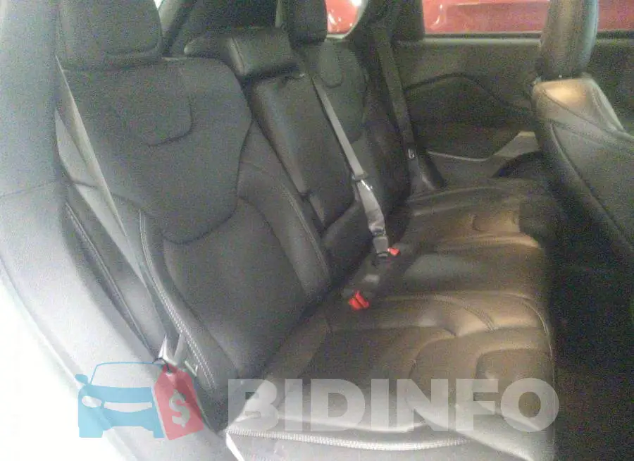 1C4PJMMX6MD217755 Photo# 8
