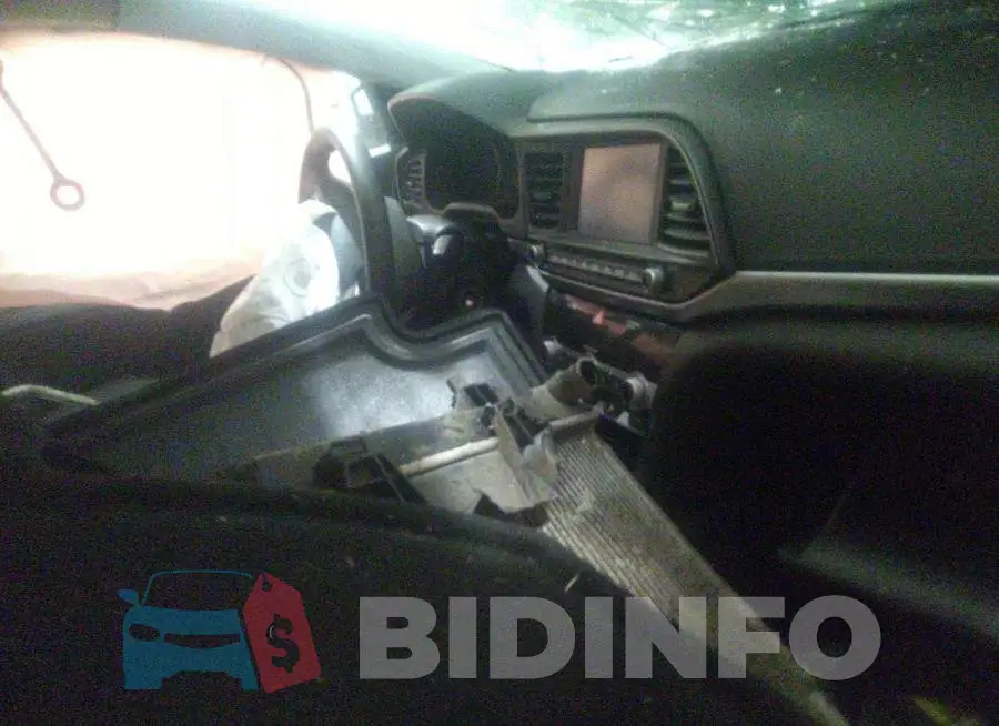 5NPD84LF9LH504670 Photo# 5