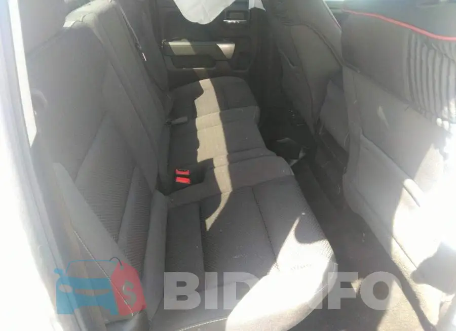 1GCVKREH3JZ357818 Photo# 8