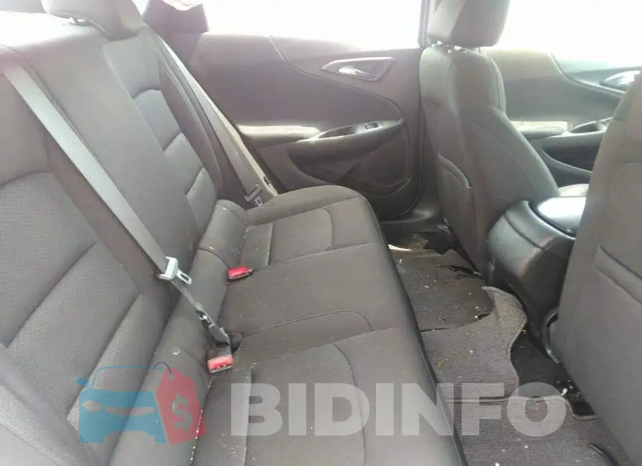 1G1ZB5ST1LF040054 Photo# 8