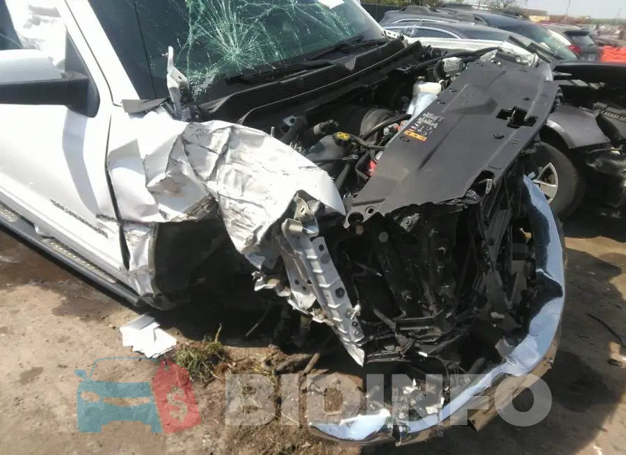 1GCVKREH3JZ357818 Photo# 6