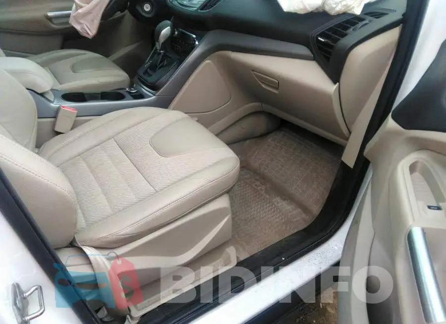 1FMCU9G90GUA65245 Photo# 5