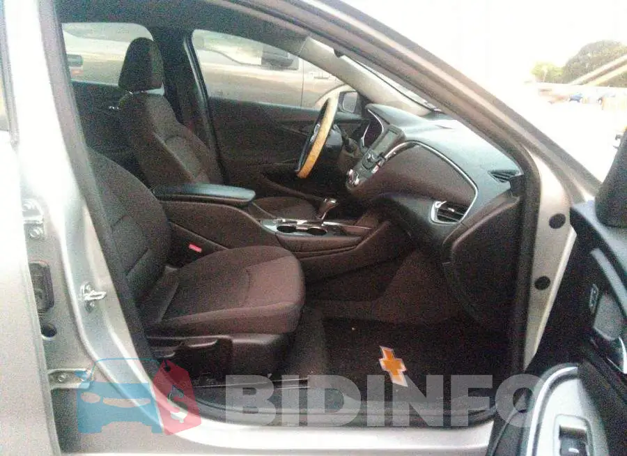 1G1ZD5STXJF275981 Photo# 5