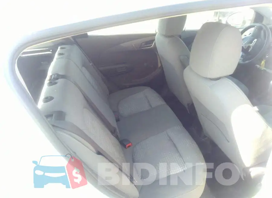1G1JG6SHXH4153746 Photo# 8