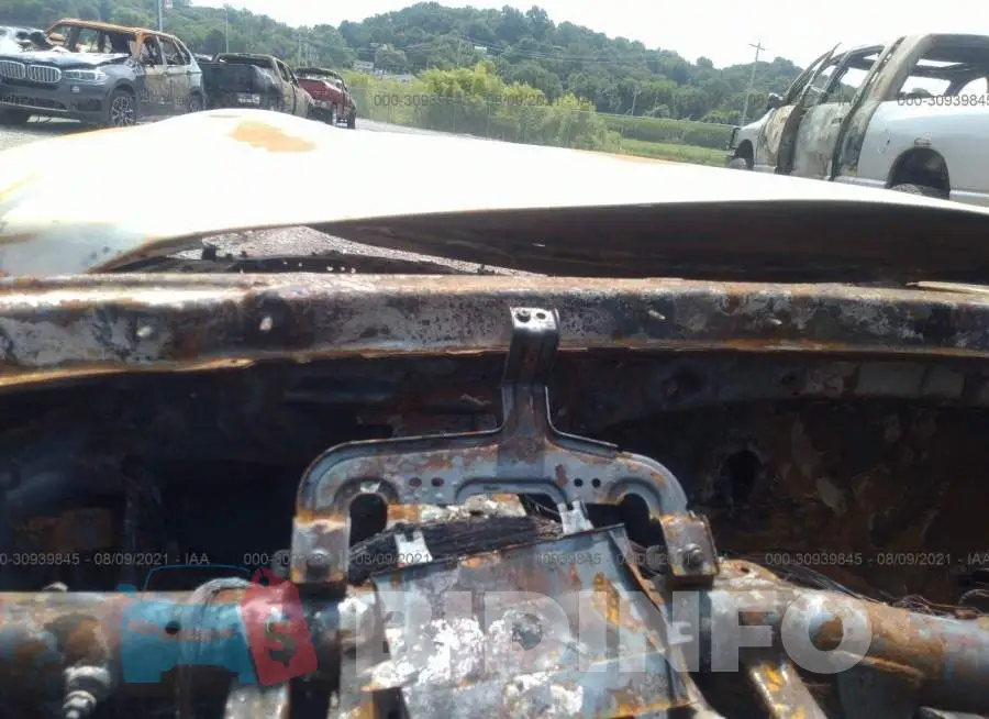 KMHGN4JE0FU082827 Photo# 7