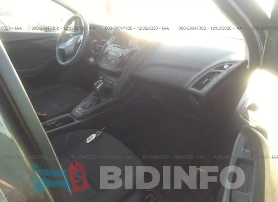 1FADP3E27GL288977 Photo# 5