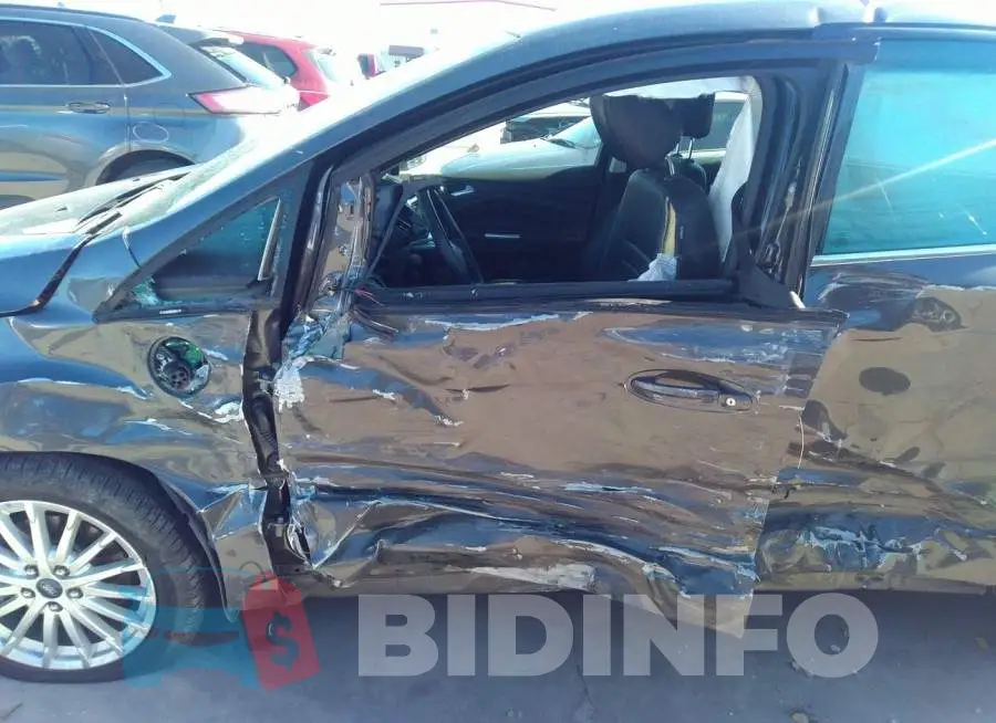 1FADP5CU8FL106508 Photo# 6