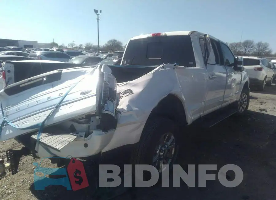 1FT7W2BT1JEB28784 Photo# 4