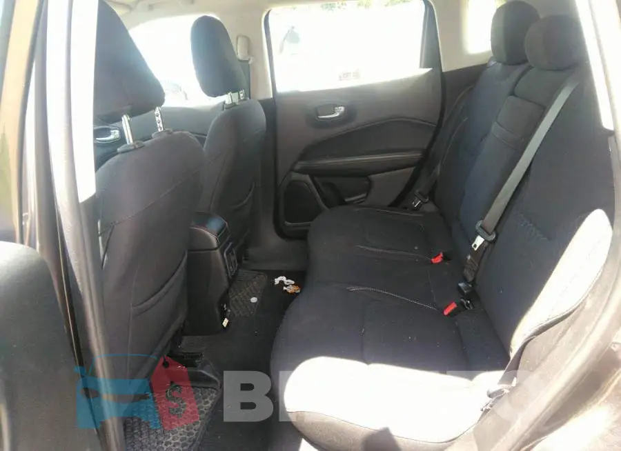 3C4NJDAB8JT432964 Photo# 8