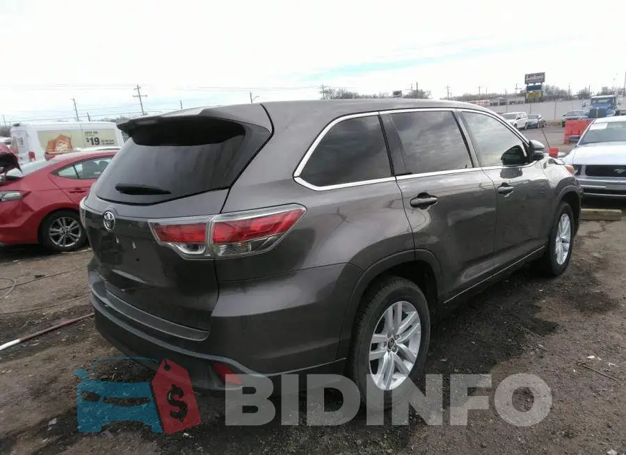 5TDZKRFH9GS166575 Photo# 4