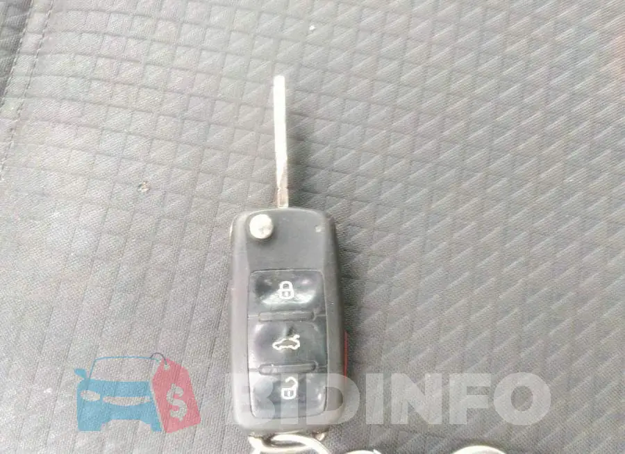 3VWD67AJ1GM221255 Photo# 11