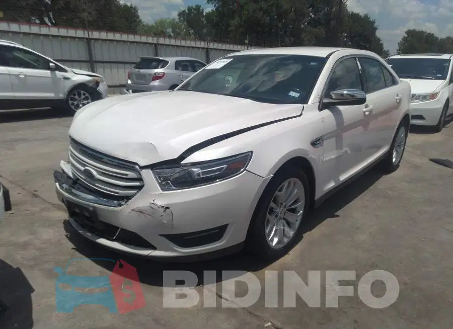 1FAHP2F8XHG129525 Photo# 2