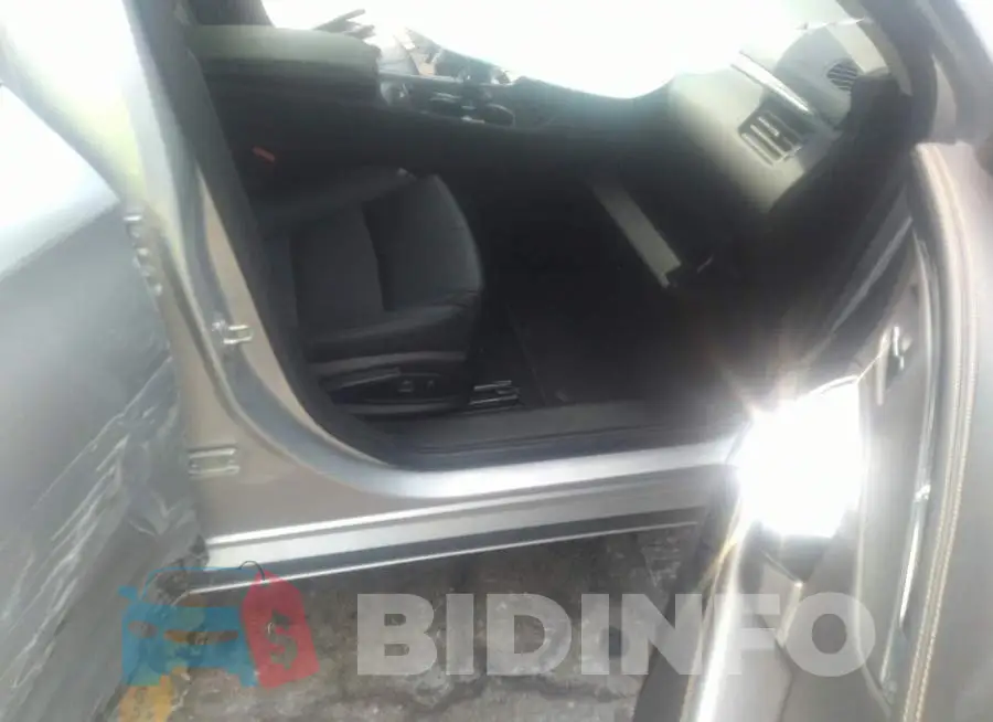 2G11Z5SAXK9123061 Photo# 5