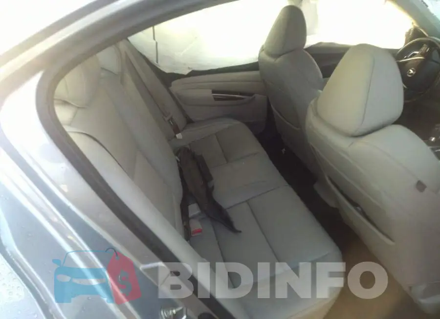 19UUB1F35FA019912 Photo# 8
