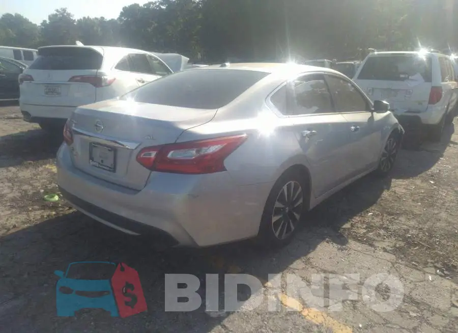 1N4AL3AP3HC185590 Photo# 4