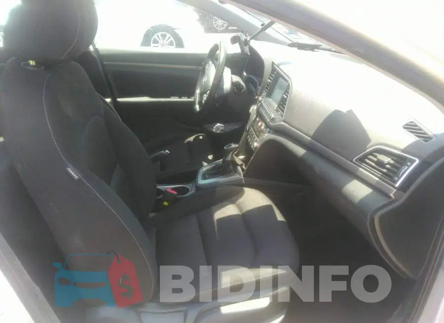 KMHD84LF4HU361328 Photo# 5