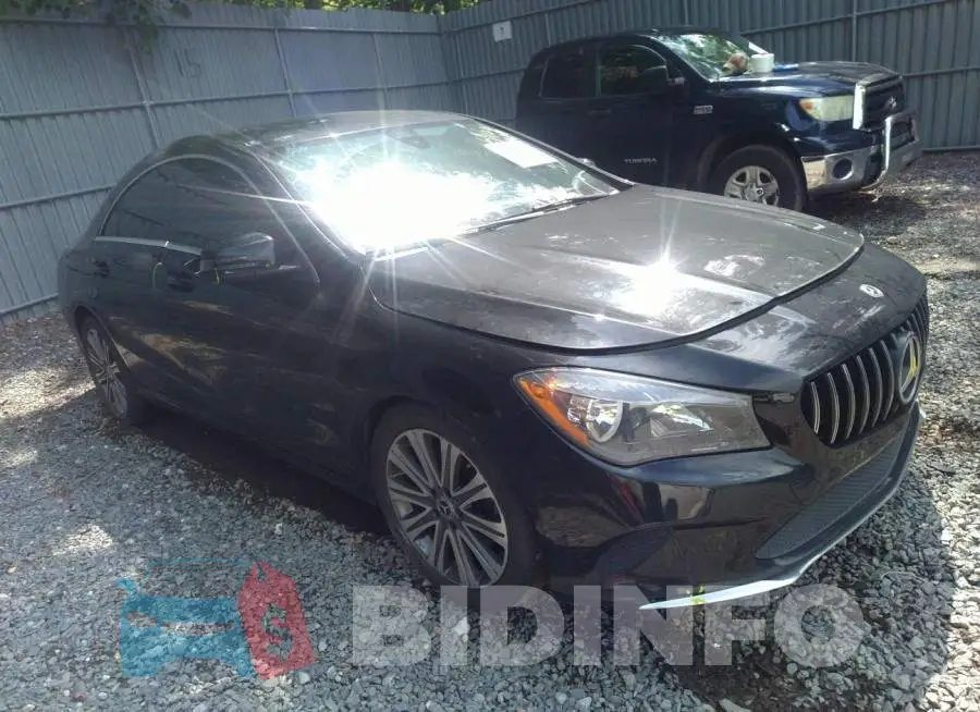 WDDSJ4EB6JN611880 Photo# 1