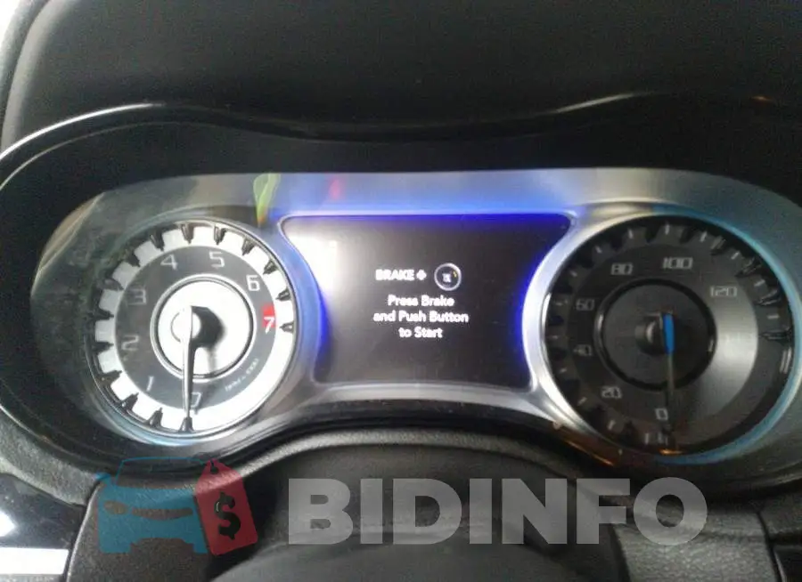 2C3CCABGXJH269516 Photo# 7