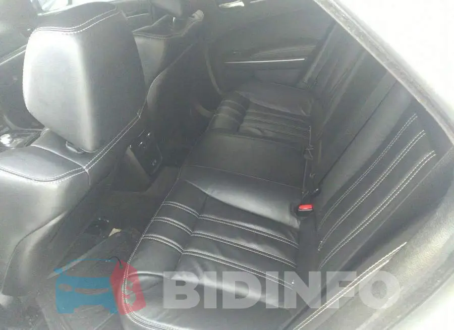 2C3CCABGXJH269516 Photo# 8