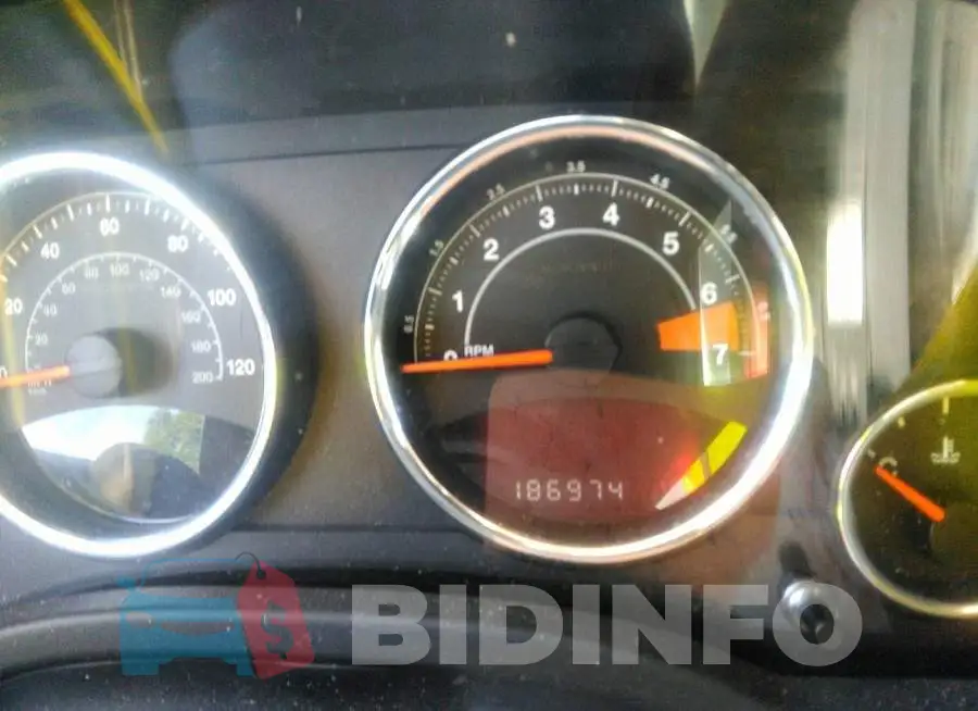 1C4NJDEB0FD340108 Photo# 7