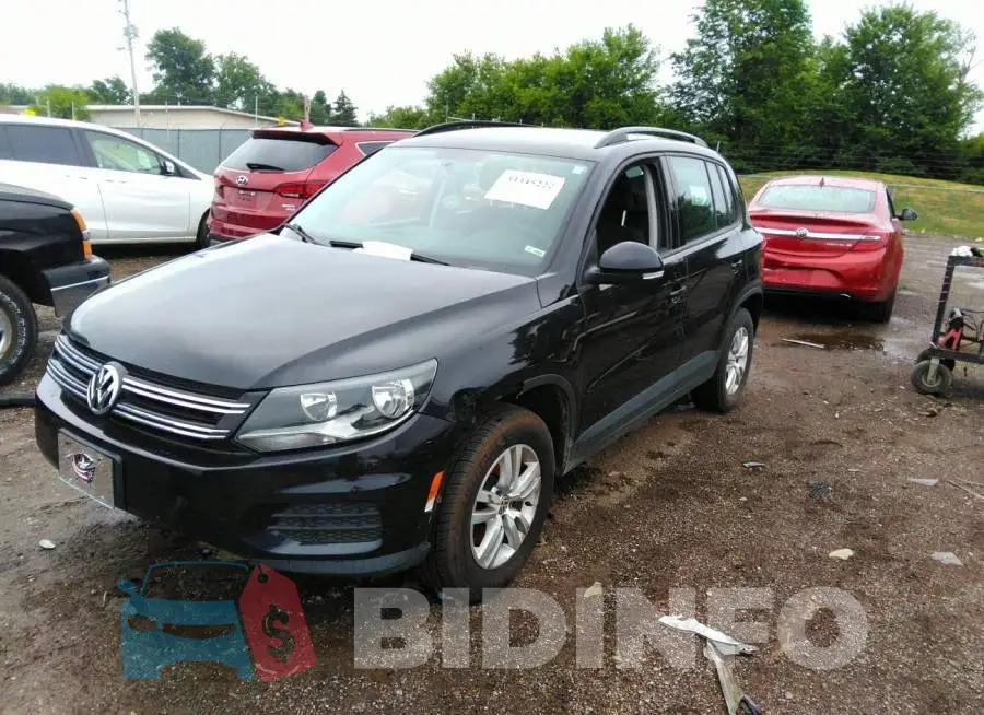 WVGBV7AX7FW533544 Photo# 2