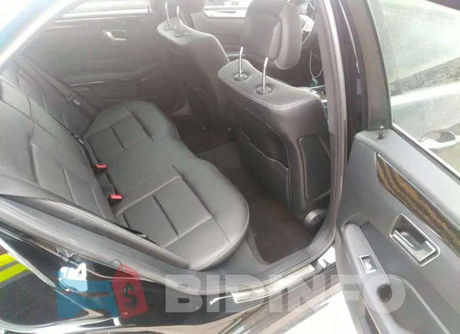 WDDHF5KB7GB167568 Photo# 8
