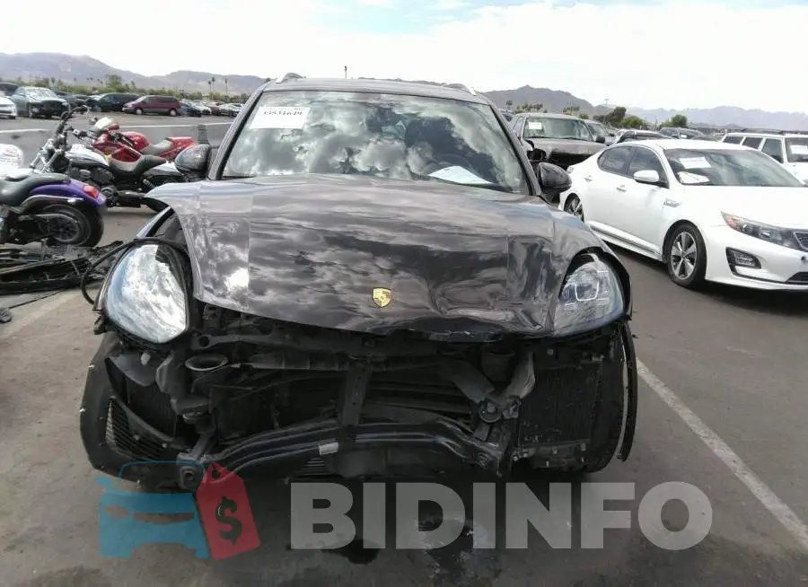 WP1AC2A22GLA88287 Photo# 6