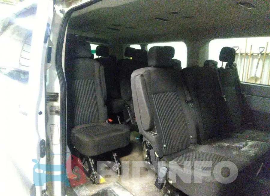 1FBZX2YM8HKA40627 Photo# 8