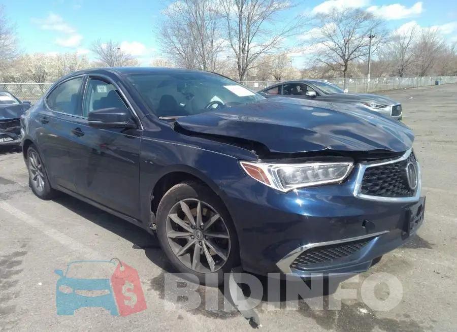 19UUB1F36JA003744 Photo# 1